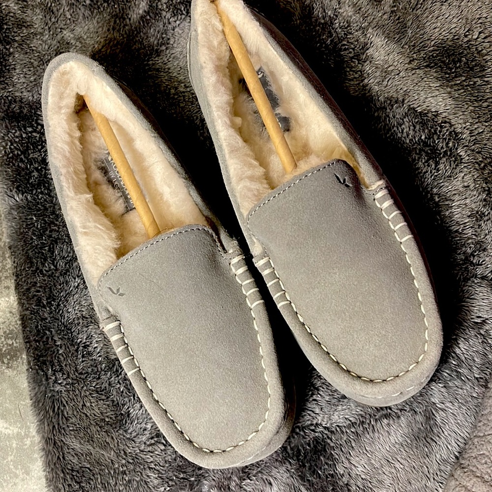 Koolaburra by UGG house shoe! Never been worn!